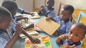Reading in Mabomboh library