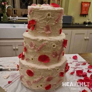 Ruby Wedding ideas | wedding cake red